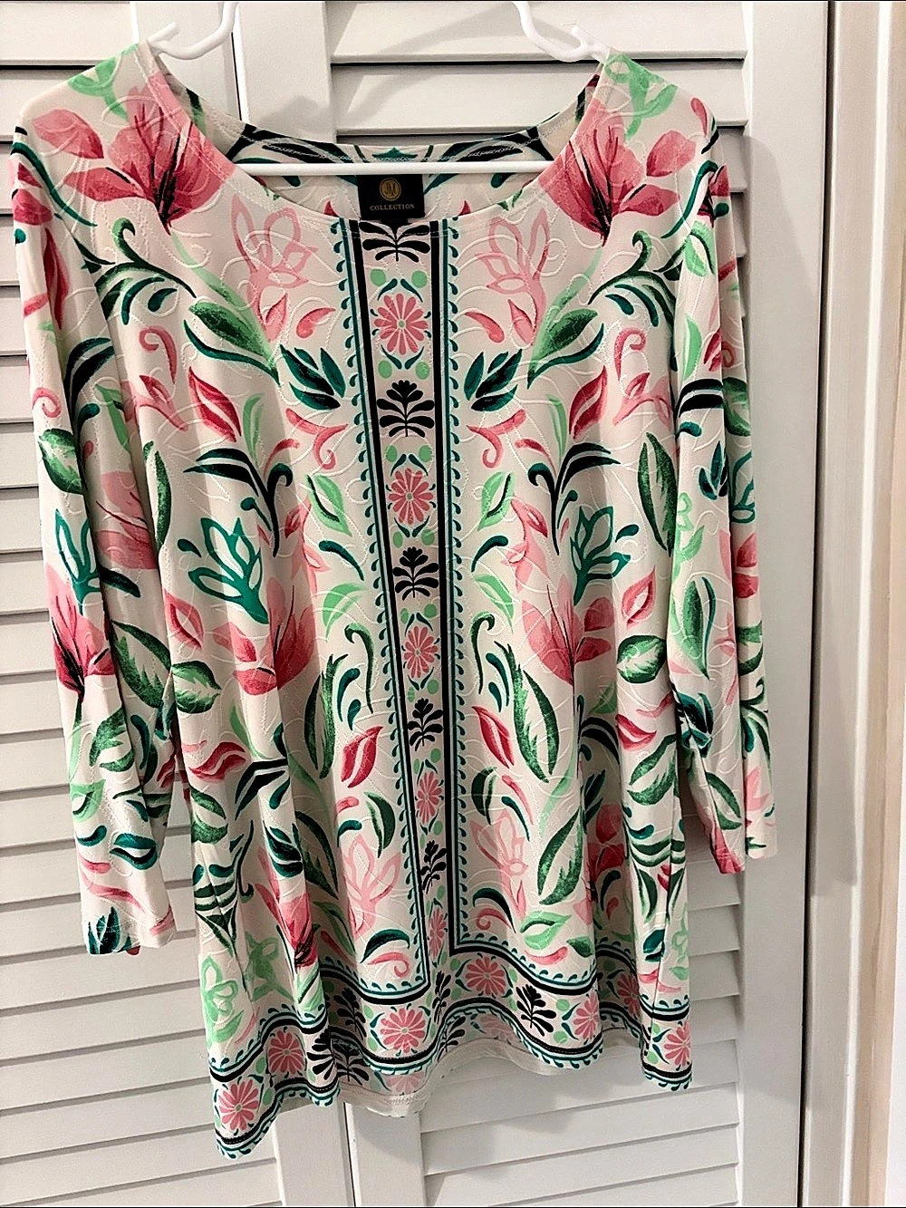 J.M. Collection Floral Tunic in Cream & Green Size Large Like New